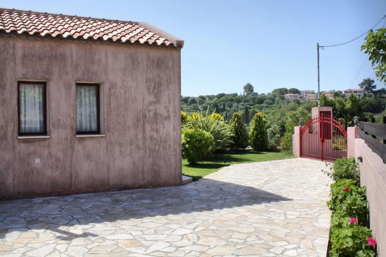 Villa Cottage Kantrillies Fokata 外观 照片