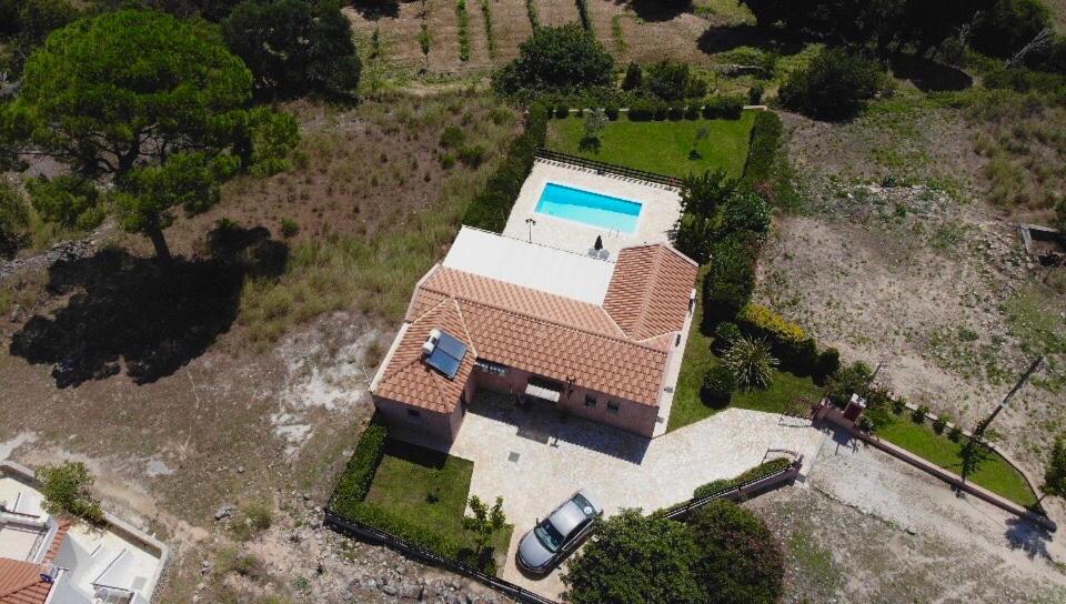 Villa Cottage Kantrillies Fokata 外观 照片
